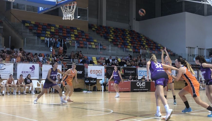 El Femení Osona-Ova Projects  surt derrotat (64-55) de la pista de Lluïsos de Gràcia