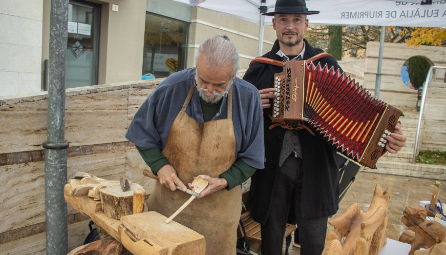 Santa Eulàlia de Riuprimer celebra una Fira del Fredeluc i la Botifarra passada per aigua 2