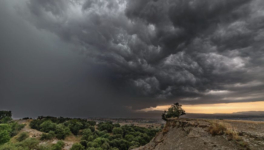 La manlleuenca Carme Molist guanya el primer premi del Fotomet 2025 amb una espectacular imatge de tempesta 2