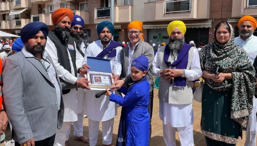 Més de 3.000 persones participen en la festa sikh del Baisakhi a Vic 2