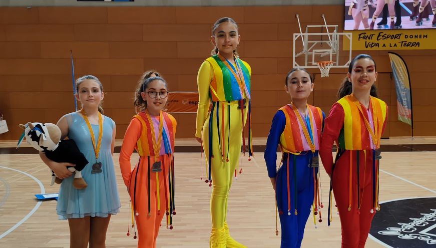 Osona brilla a les Finals Nacionals dels JEEC de Patinatge Artístic a la Seu d’Urgell
