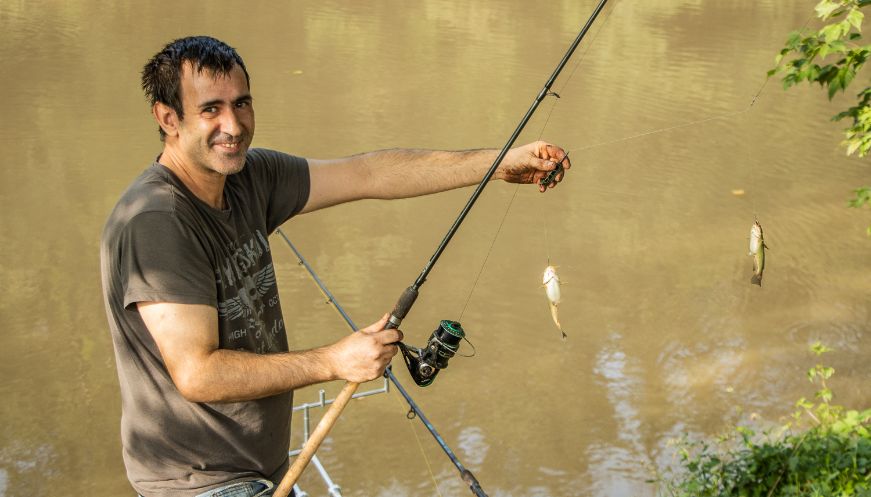 El Concurs de Pesca de la Festa Major de Roda de Ter reuneix a desenes de participants 2