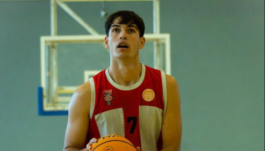 El CB Vic triomfa a Menorca i Mallorca