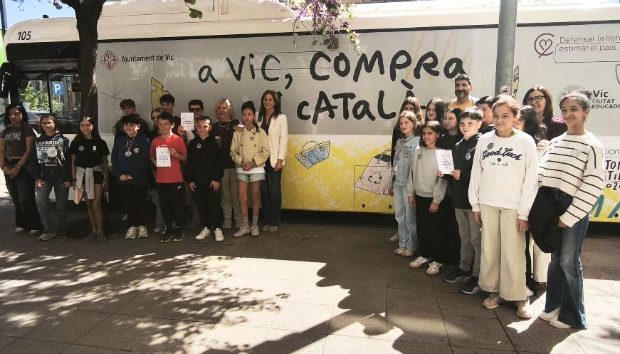 El Consistori Infantil de Vic impulsa una campanya per fomentar l’ús del català al comerç local