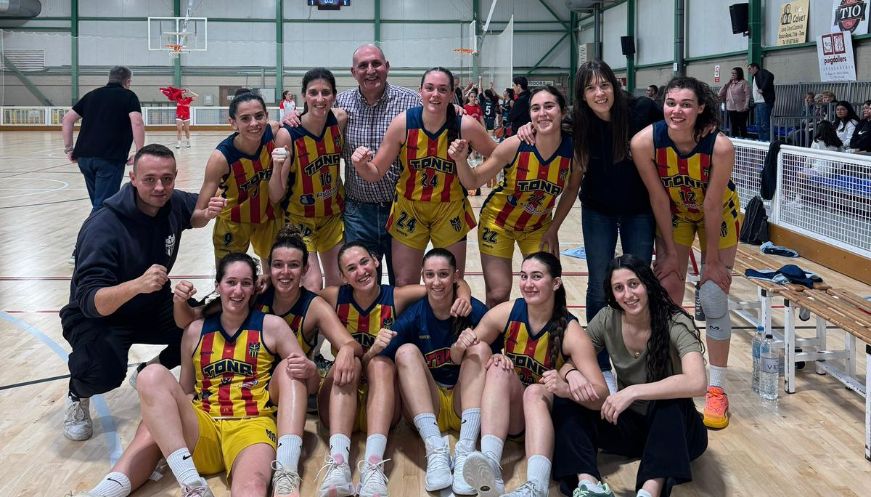 El CB Tona femení tanca la temporada amb una gran victòria i la permanència assegurada