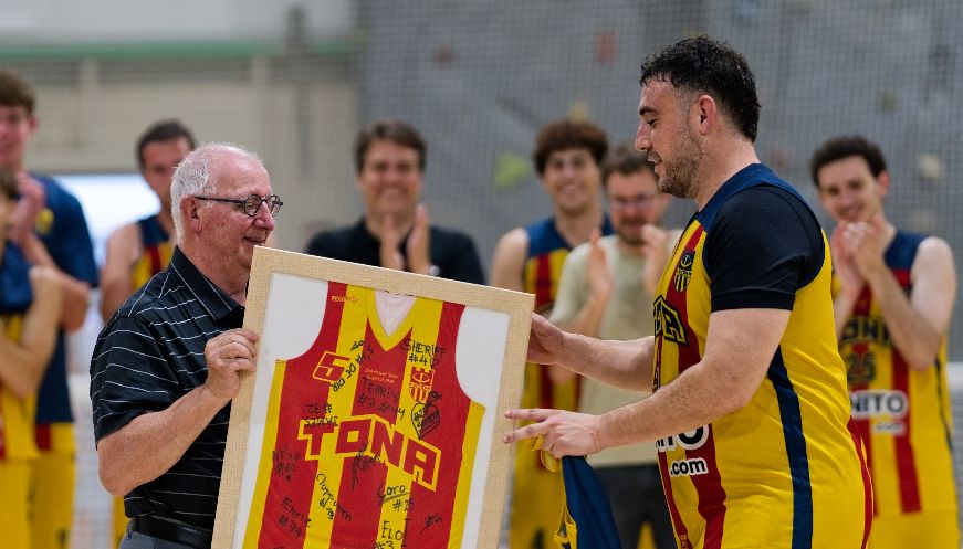 El Tona es proclama campió de Barcelona de Primera Territorial i ja mira cap a la final a quatre d'Olot