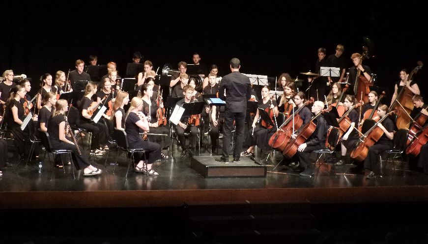 La Jove Filharmònica de Utah enamora Calldetenes amb un concert solidari a favor de l'Alzheimer