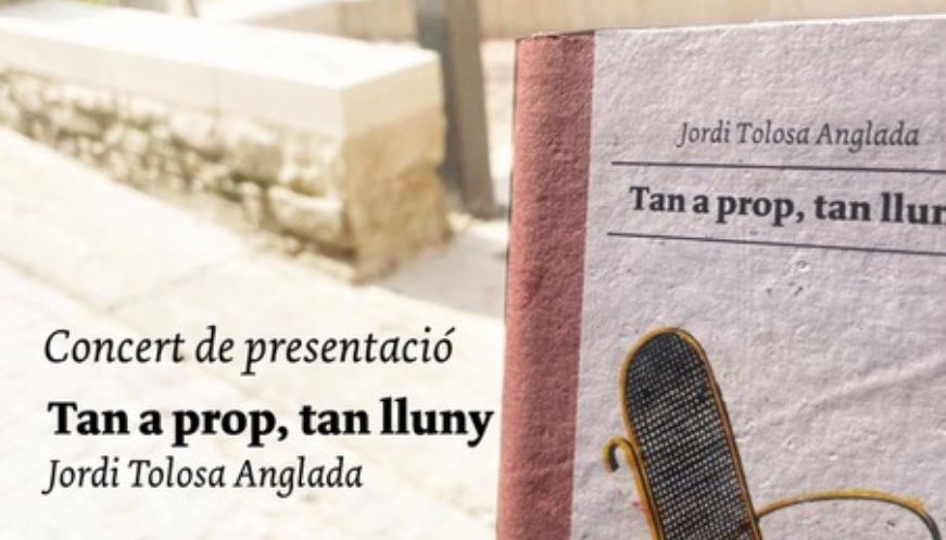 Tapís presenta el llibre Tan a prop, tan lluny, una obra artesanal vinculada al primer disc de Jordi Tolosa