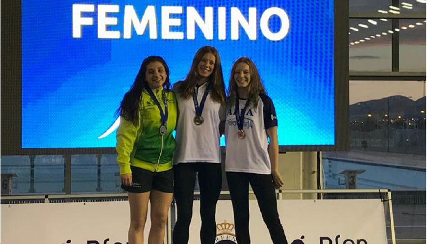Txell Domènech, campiona d'Espanya júnior de natació