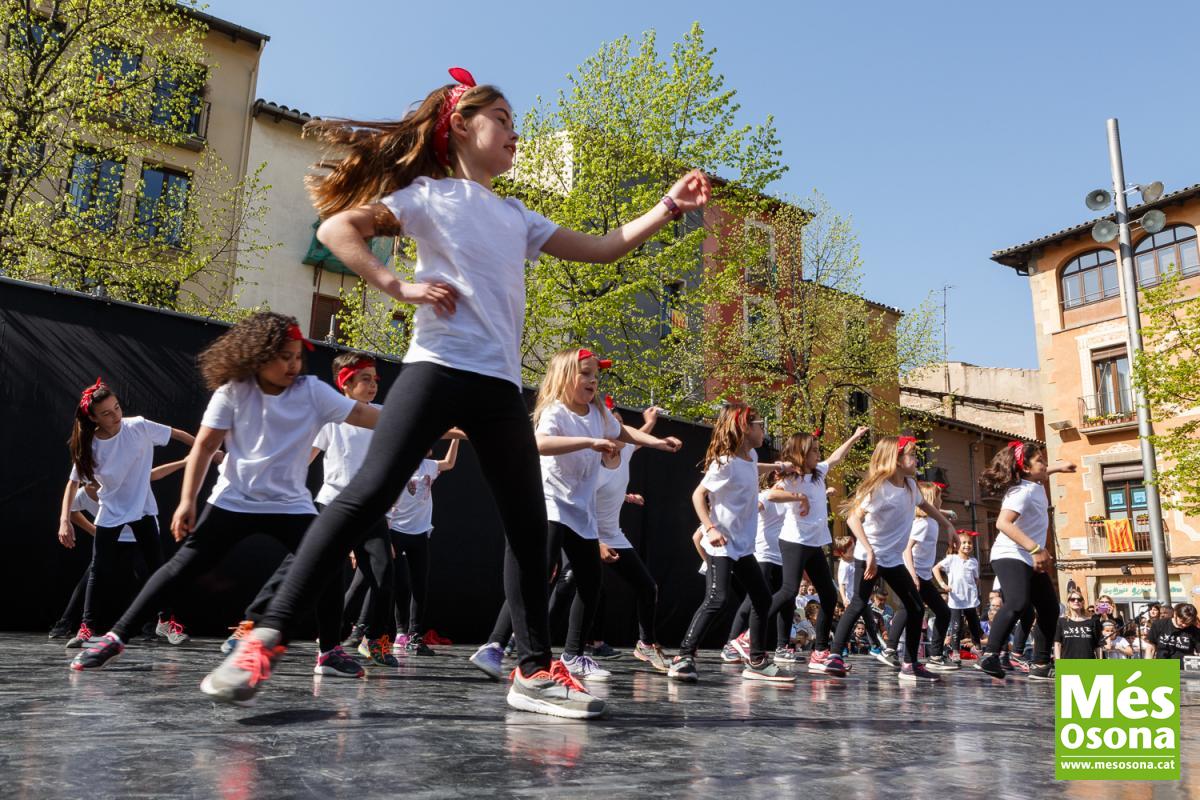Solidaritat, gegants, dansa i curses  protagonistes del cap de setmana