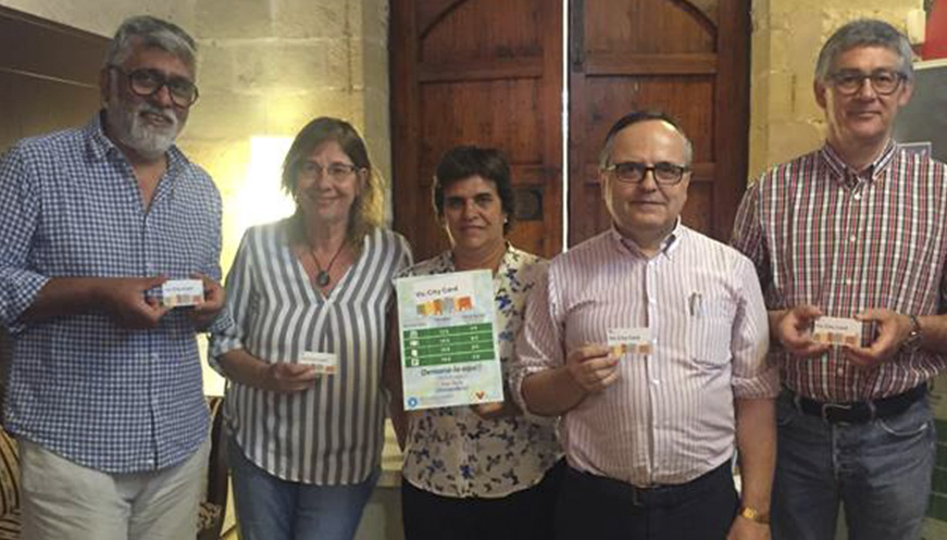‘Vic City Card’, la primera targeta turística amb descomptes en una ciutat mitjana de Catalunya