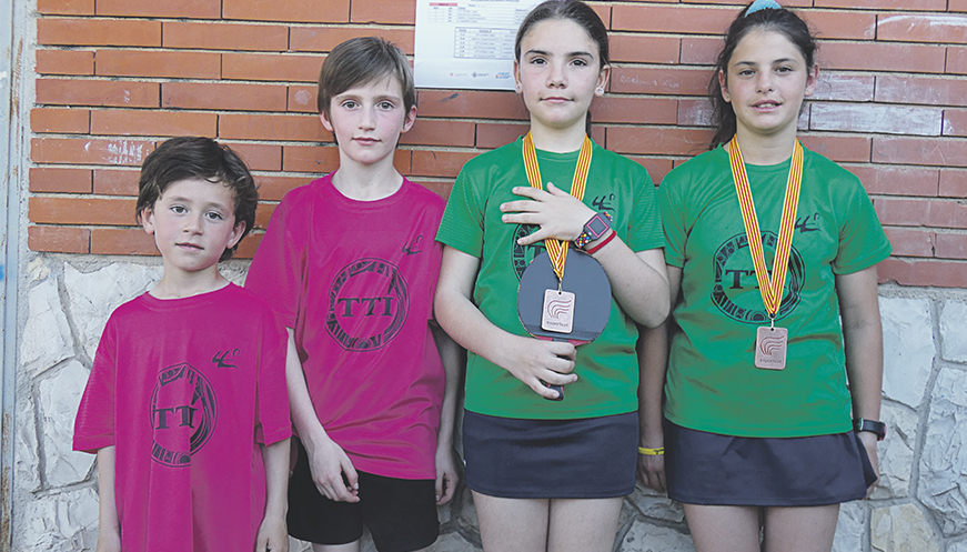 Bona actuació dels palistes osonencs als JEEC de Reus