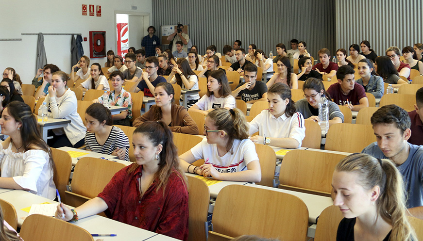 34.500 estudiants s'examinen de les proves d'accés a la universitat a partir d'avui dimecres