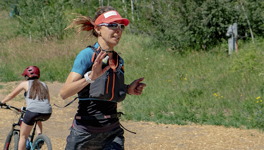 Anna Comet, campiona  en categoria femenina a  la Transrockies Run