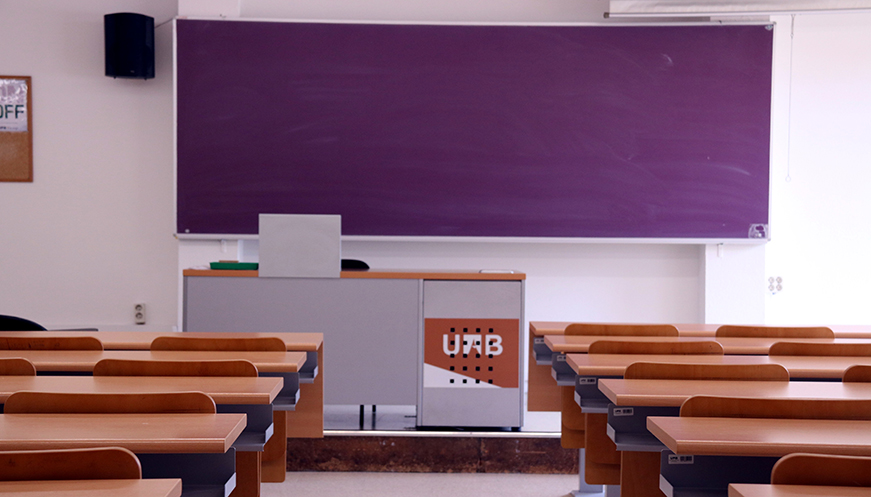 Govern i universitats acorden mantenir les classes online durant l'abril i el maig