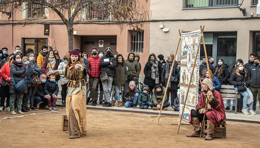 Vic s'omple de gom a gom amb el Mercat Medieval