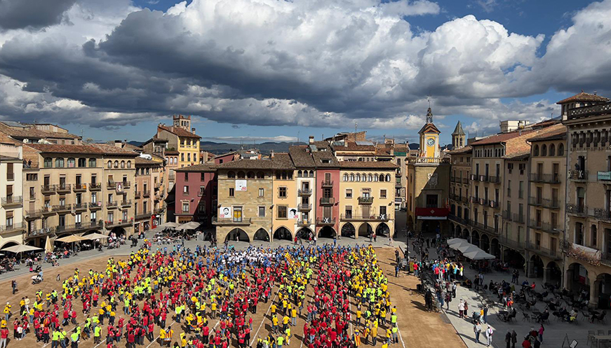 L'ANC omple la plaça amb una estelada humana