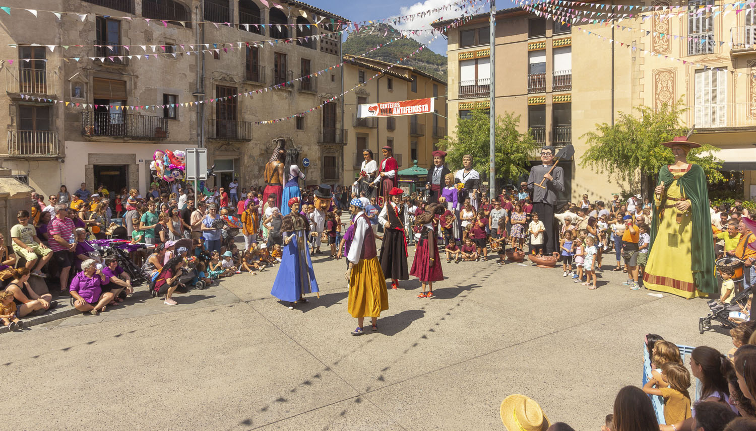 Cinc dies de gresca i xerinola a Centelles