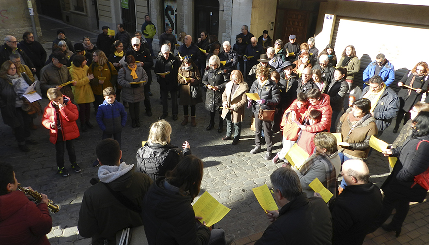 Centelles canta per la llibertat dels presos polítics